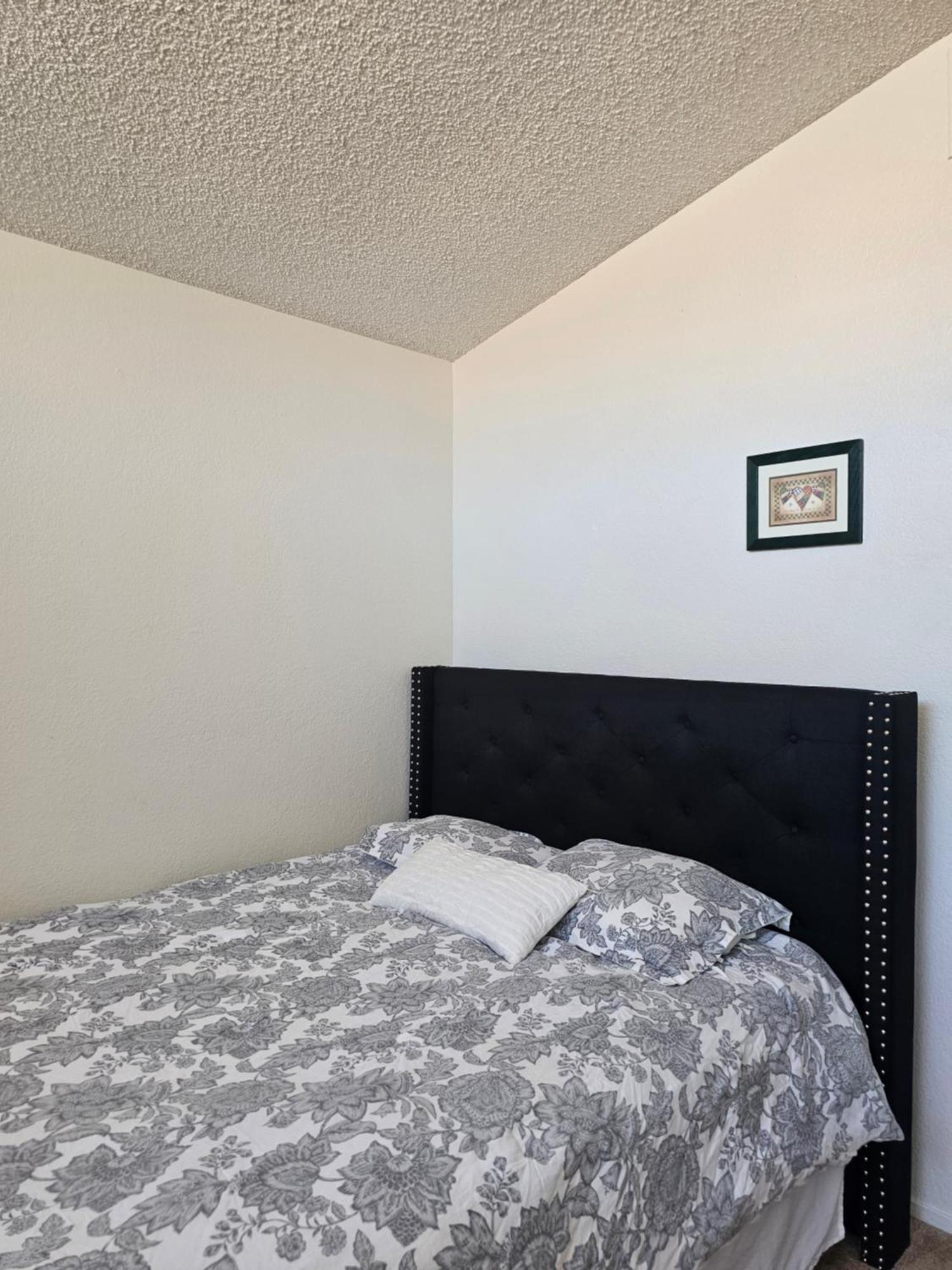 Nice Private Room In A House Close To Red Rock & Las Vegas Strip Exterior foto